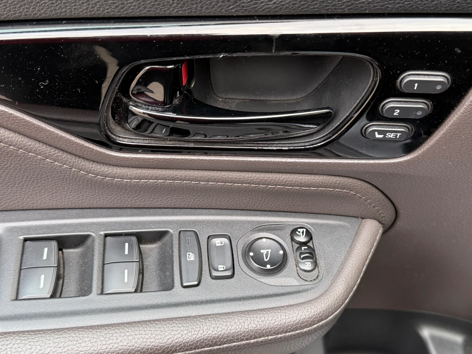 Honda Odyssey 3.5i-V6-280ps-7места, снимка 12 - Автомобили и джипове - 53878251