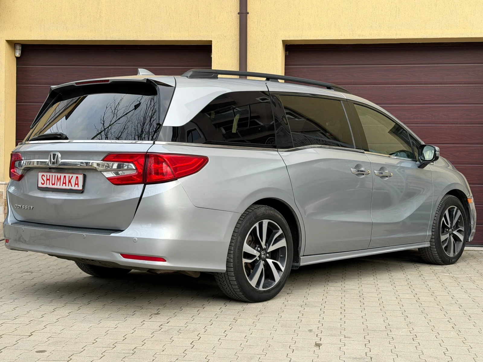 Honda Odyssey 3.5i-V6-280ps-7места, снимка 6 - Автомобили и джипове - 53878251