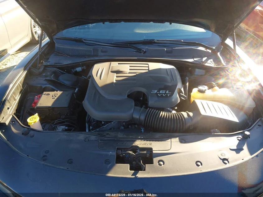 Dodge Charger 3.6l Sxt Rwd, снимка 10 - Автомобили и джипове - 53887706