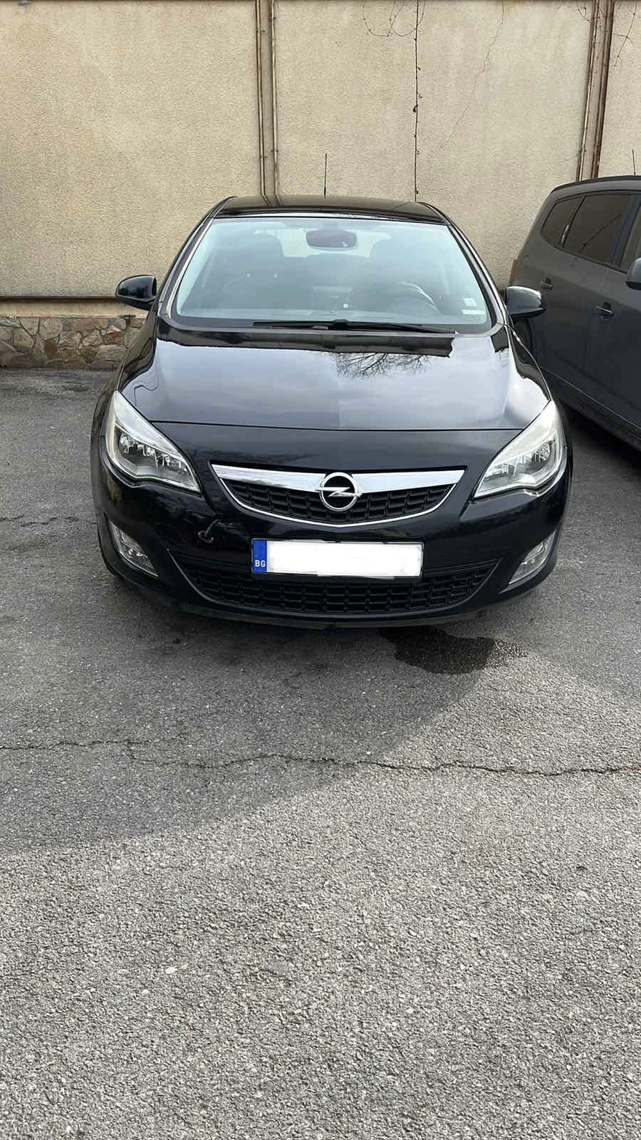 Opel Astra 1.7 CDTI Cosmo, снимка 3 - Автомобили и джипове - 54034100