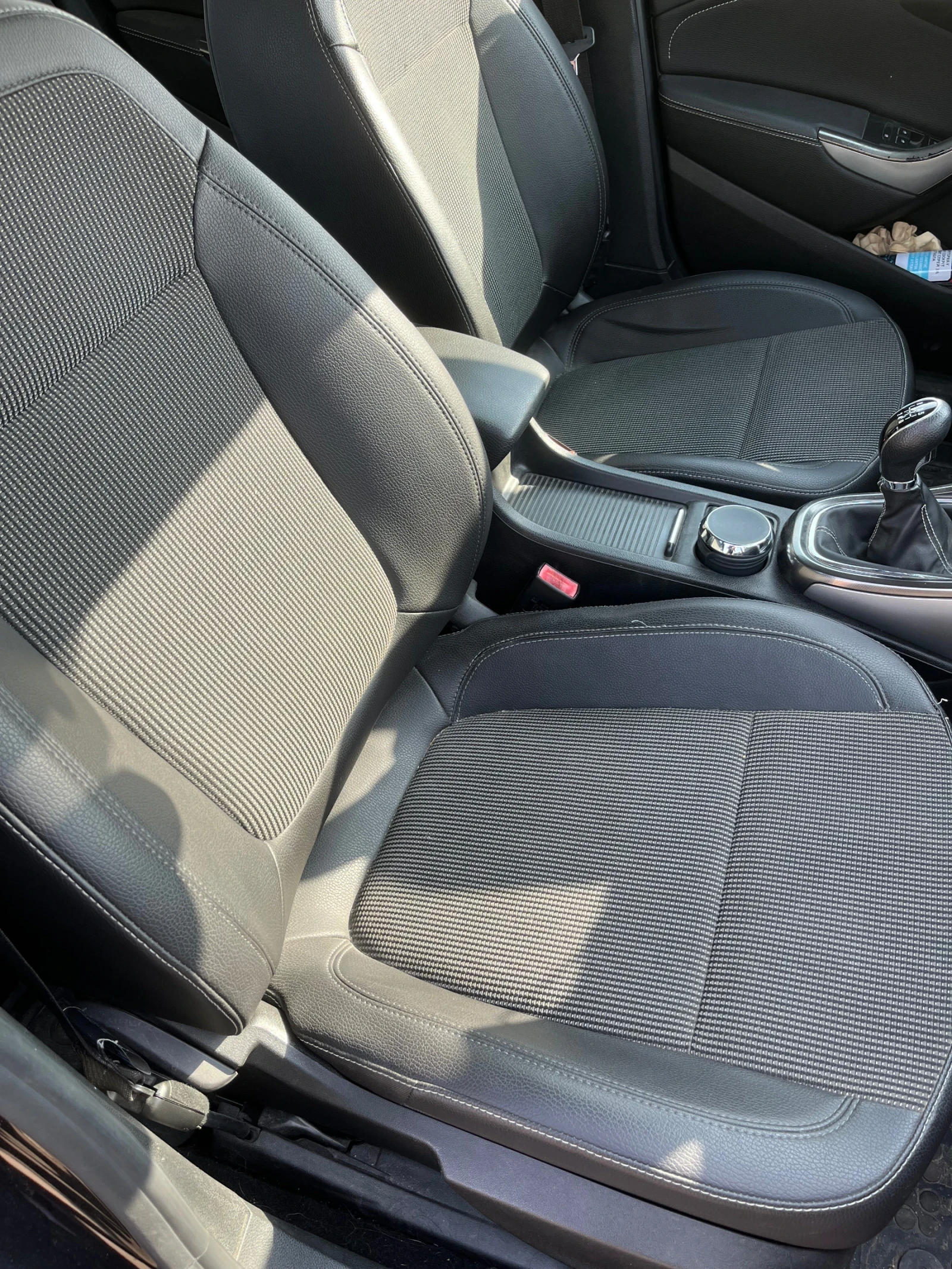 Opel Astra 1.7 CDTI Cosmo, снимка 13 - Автомобили и джипове - 54034100