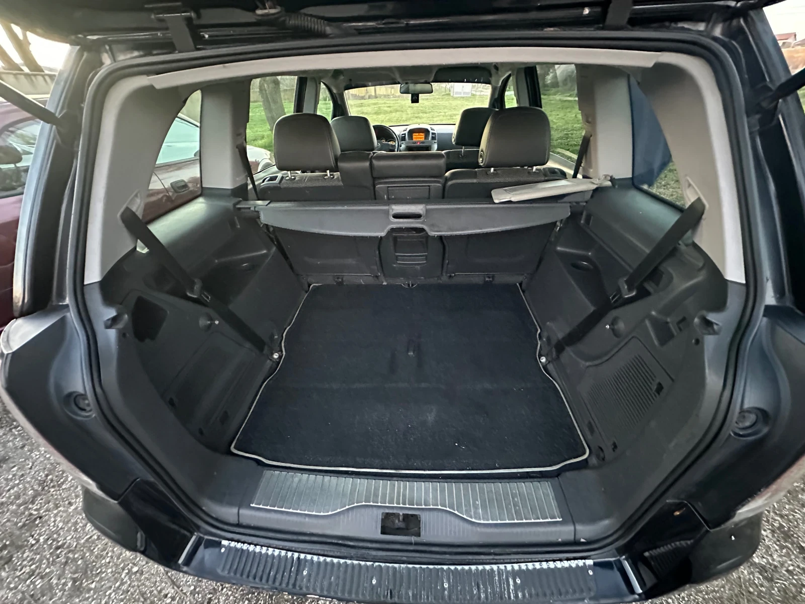 Opel Zafira, снимка 11 - Автомобили и джипове - 54142227