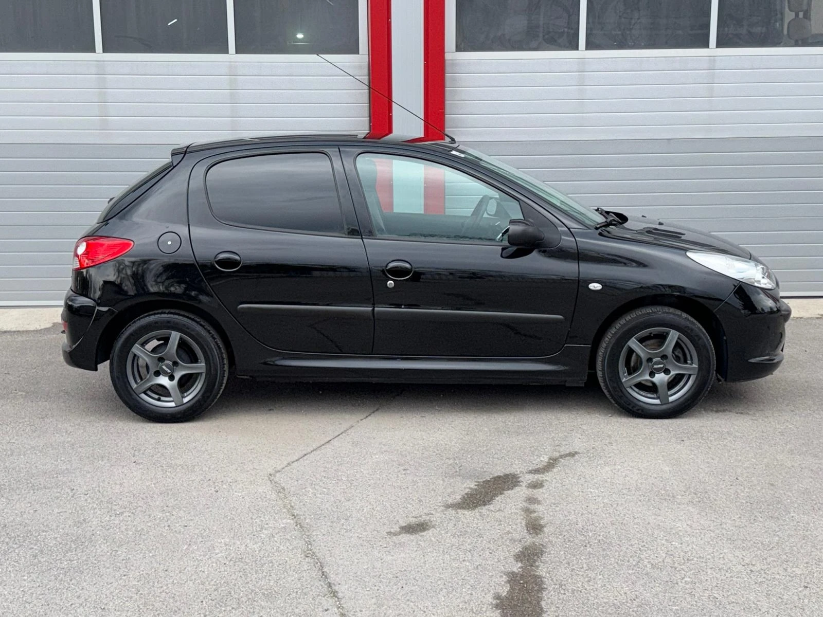 Peugeot 206 1.2I PLUS TRENDY KLIMATIK EVRO 5A 96 000KM!!!  | Mobile.bg � ����������� 7
