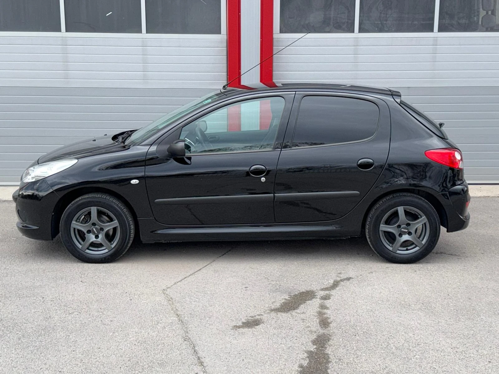 Peugeot 206 1.2I PLUS TRENDY KLIMATIK EVRO 5A 96 000KM!!!  | Mobile.bg � ����������� 6
