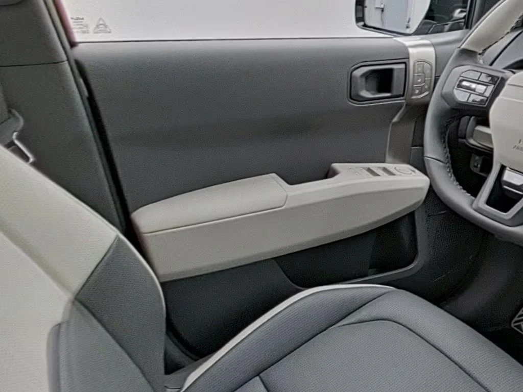 Kia EV3 Gt-Line 81.4kWh DISTR 360* HUD B/S Winter Package+, снимка 10 - Автомобили и джипове - 54358971