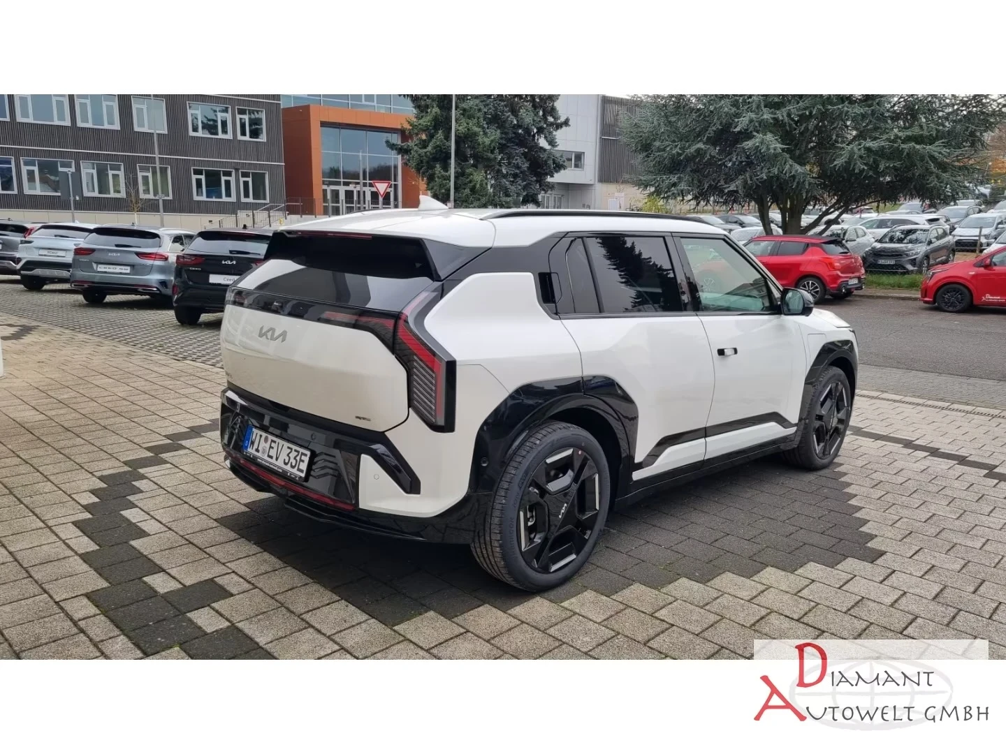 Kia EV3 Gt-Line 81.4kWh DISTR 360* HUD B/S Winter Package+ | Mobile.bg � ����������� 6