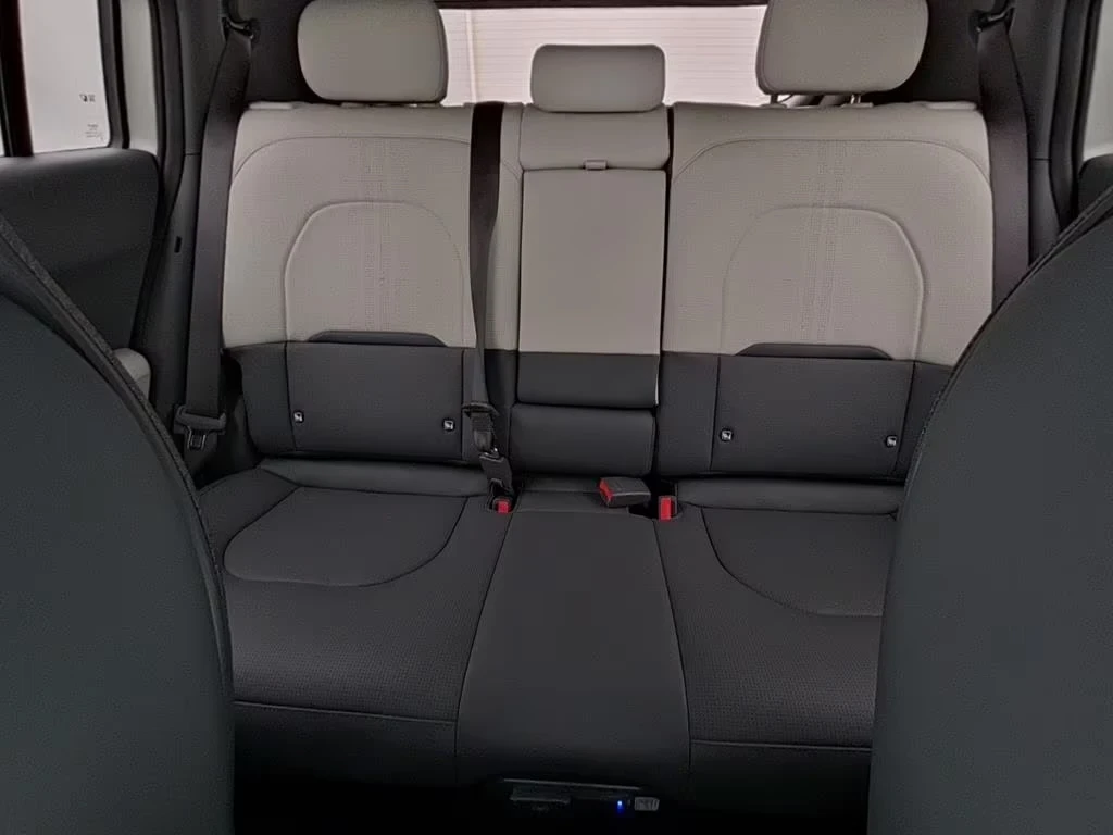 Kia EV3 Gt-Line 81.4kWh DISTR 360* HUD B/S Winter Package+, снимка 12 - Автомобили и джипове - 54358971
