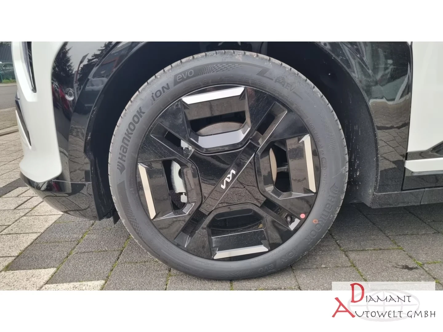 Kia EV3 Gt-Line 81.4kWh DISTR 360* HUD B/S Winter Package+ | Mobile.bg � ����������� 17