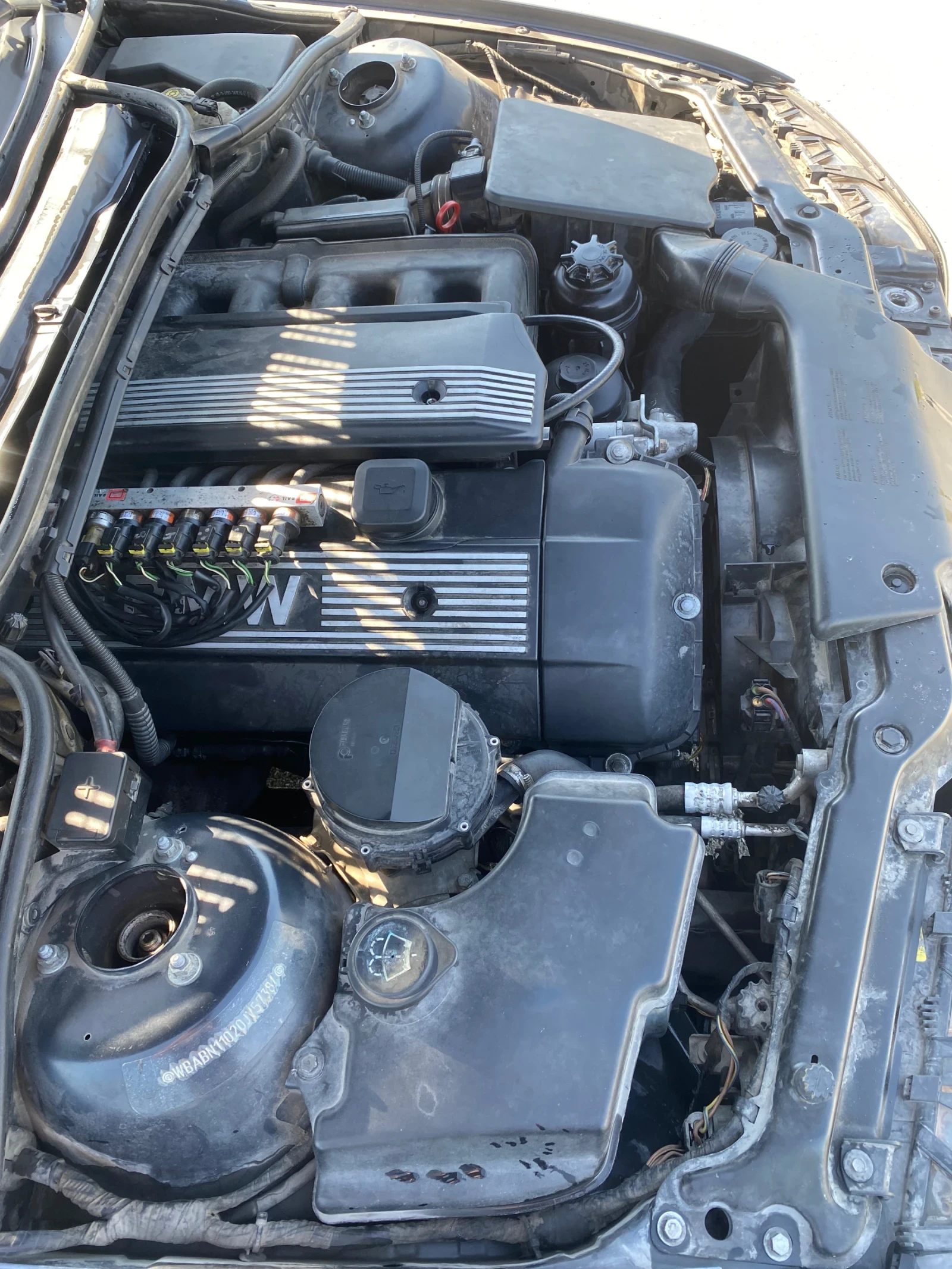BMW 320, снимка 13 - Автомобили и джипове - 54448553
