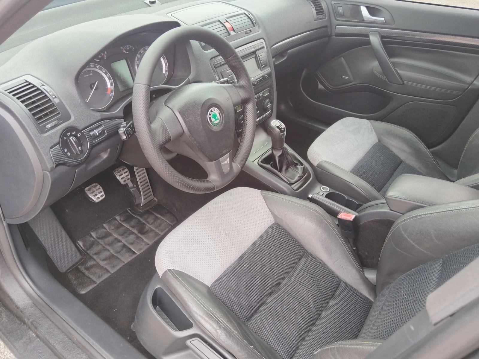 Skoda Octavia 2.0 i * WRS* 200к.с, снимка 12 - Автомобили и джипове - 54477346
