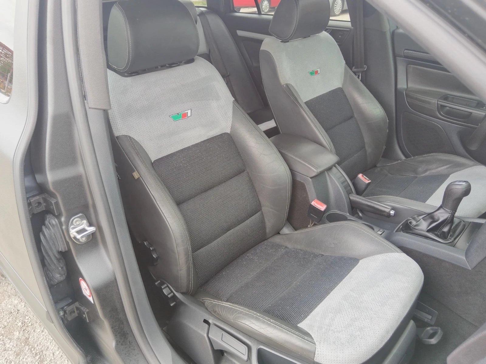 Skoda Octavia 2.0 i * WRS* 200к.с, снимка 16 - Автомобили и джипове - 54477346