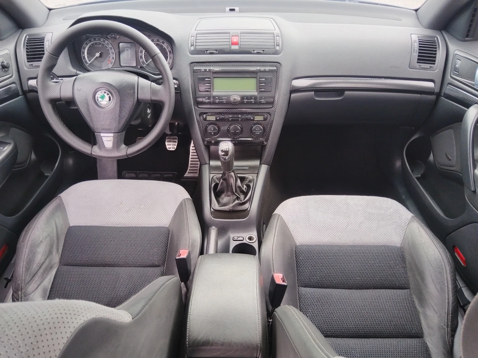 Skoda Octavia 2.0 i * WRS* 200к.с, снимка 14 - Автомобили и джипове - 54477346