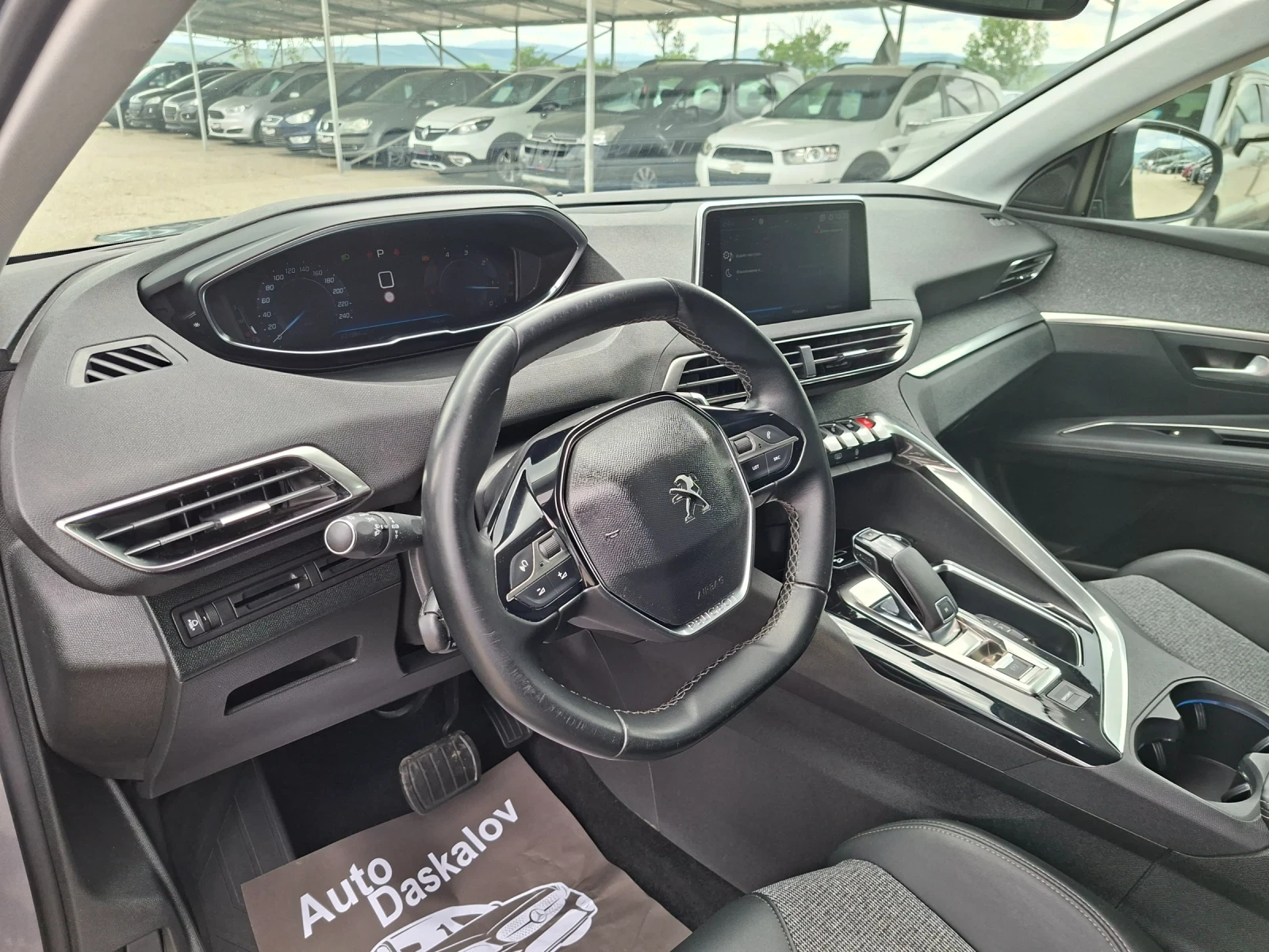 Peugeot 3008 1, 5 Hdi, снимка 10 - Автомобили и джипове - 54661366