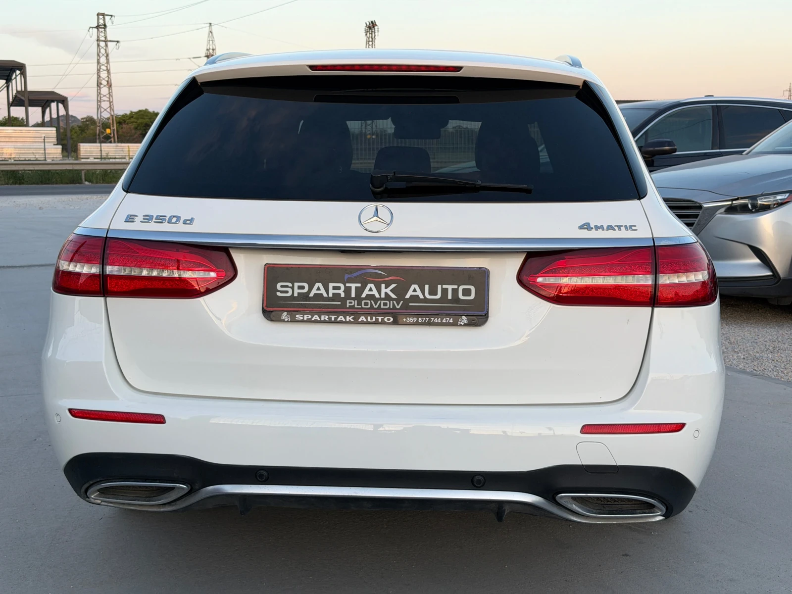 Mercedes-Benz E 350 D* 2020г* AMG* 9G* 172.000КМ* Сервизвизна История*, снимка 5 - Автомобили и джипове - 54728368