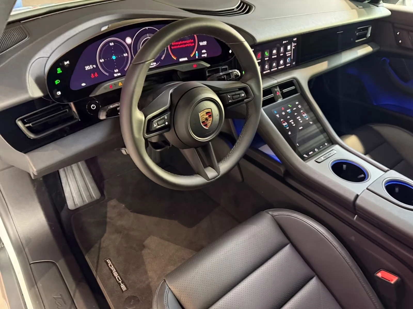 Porsche Taycan 4 / CROSS TURISMO / PANO / , снимка 10 - Автомобили и джипове - 55091016