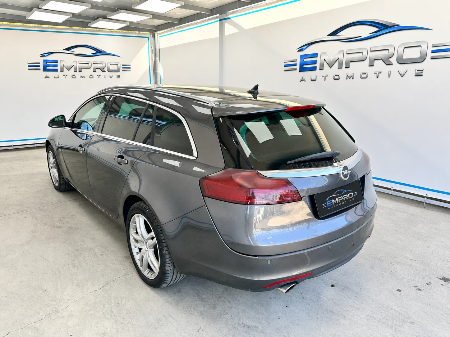 Opel Insignia 4х4* CAM* NAVI, снимка 4 - Автомобили и джипове - 55407250