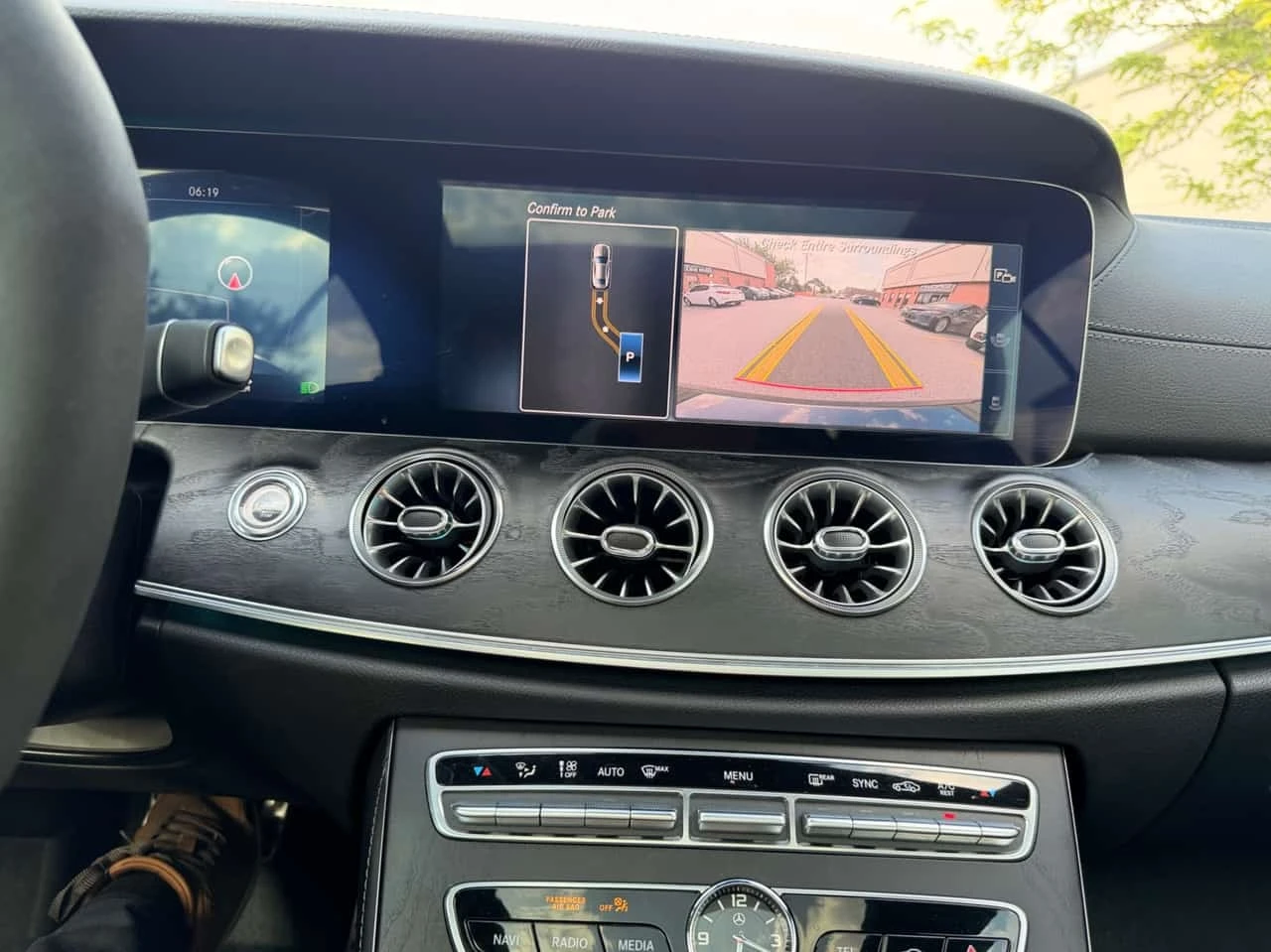 Mercedes-Benz E 53 AMG * АВТОКРЕДИТ * ГЛАВНО ПРЕДСТАВИТЕЛСТВО, снимка 11 - Автомобили и джипове - 55785975