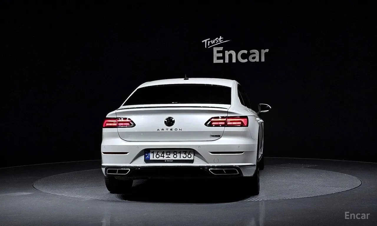 VW Arteon  R LIINE 4Motion / СЕРТИФИКАТ ЗА ОТЛИЧНО КАЧЕСТВО , снимка 4 - Автомобили и джипове - 55923210