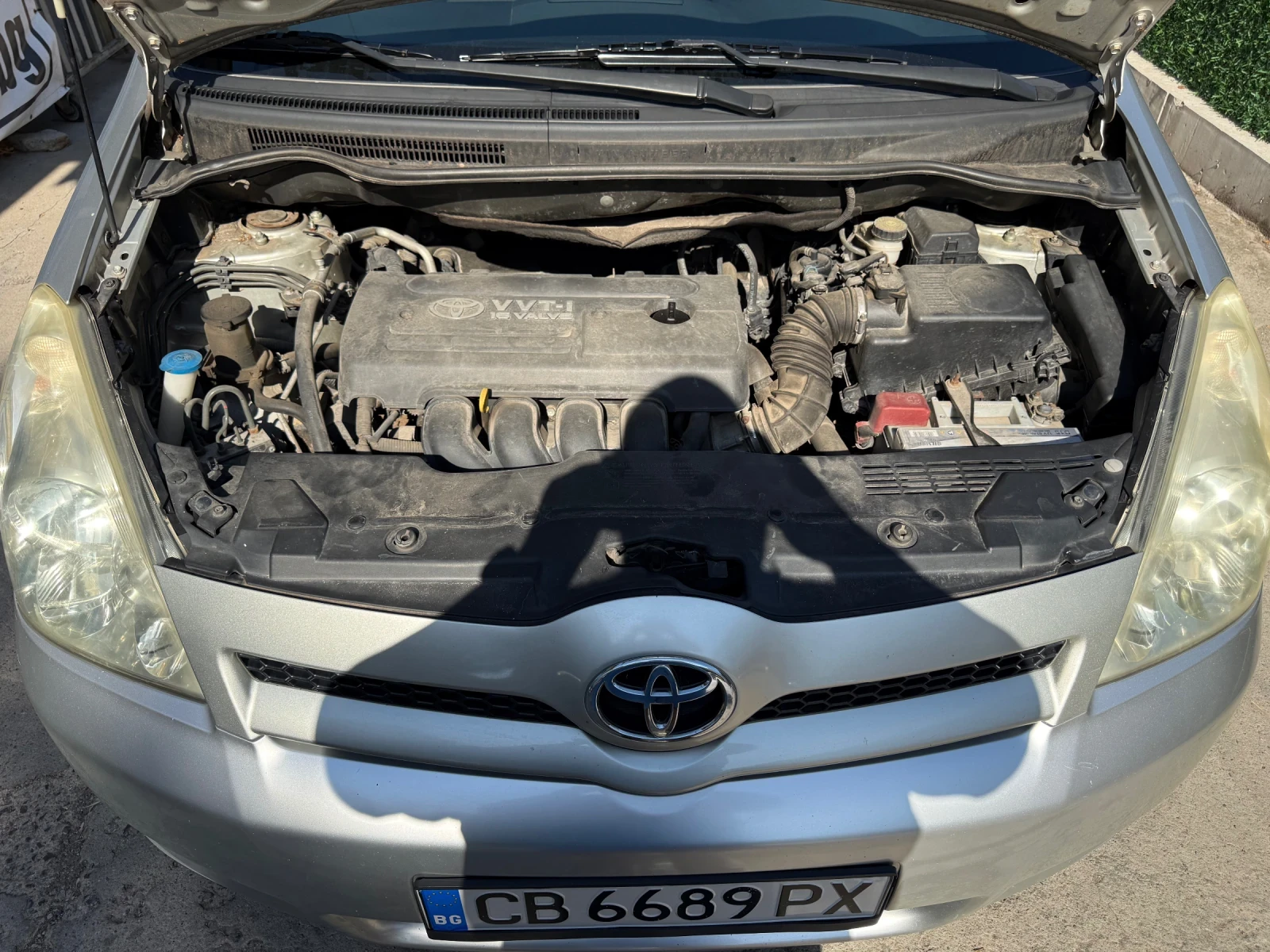 Toyota Corolla verso 1.8i-129к.с Регистрирана Автопилот Парктроник, снимка 13 - Автомобили и джипове - 56007915