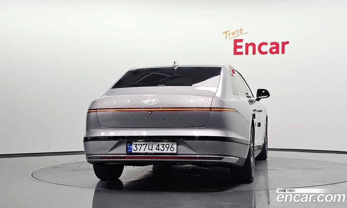 Hyundai Grandeur 3.5 LPG 2WD Deluxe, снимка 4 - Автомобили и джипове - 56156144