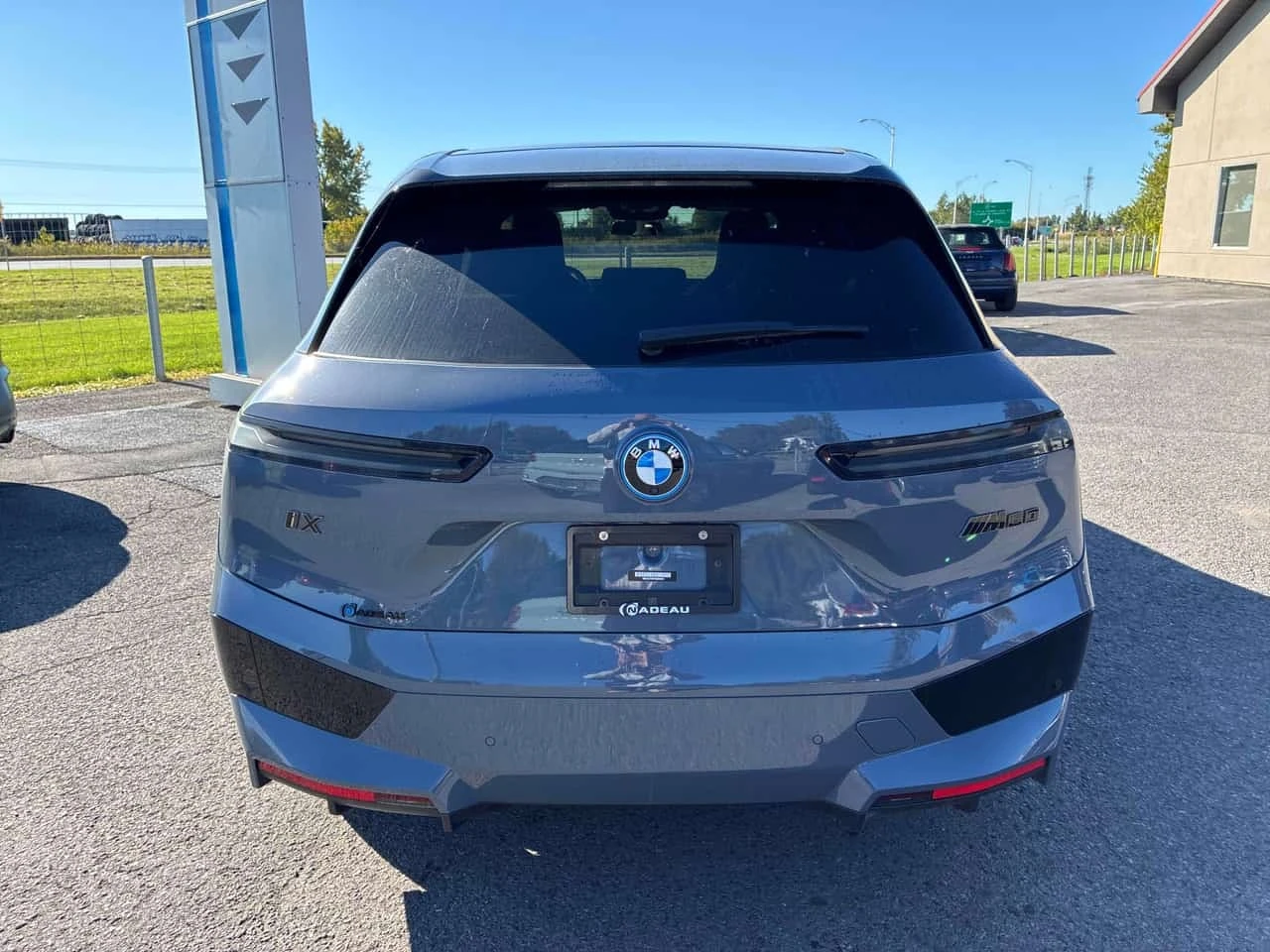 BMW iX M60 xDrive | CARFAX | БЕЗ ИНЦИДЕНТИ , снимка 5 - Автомобили и джипове - 56228373