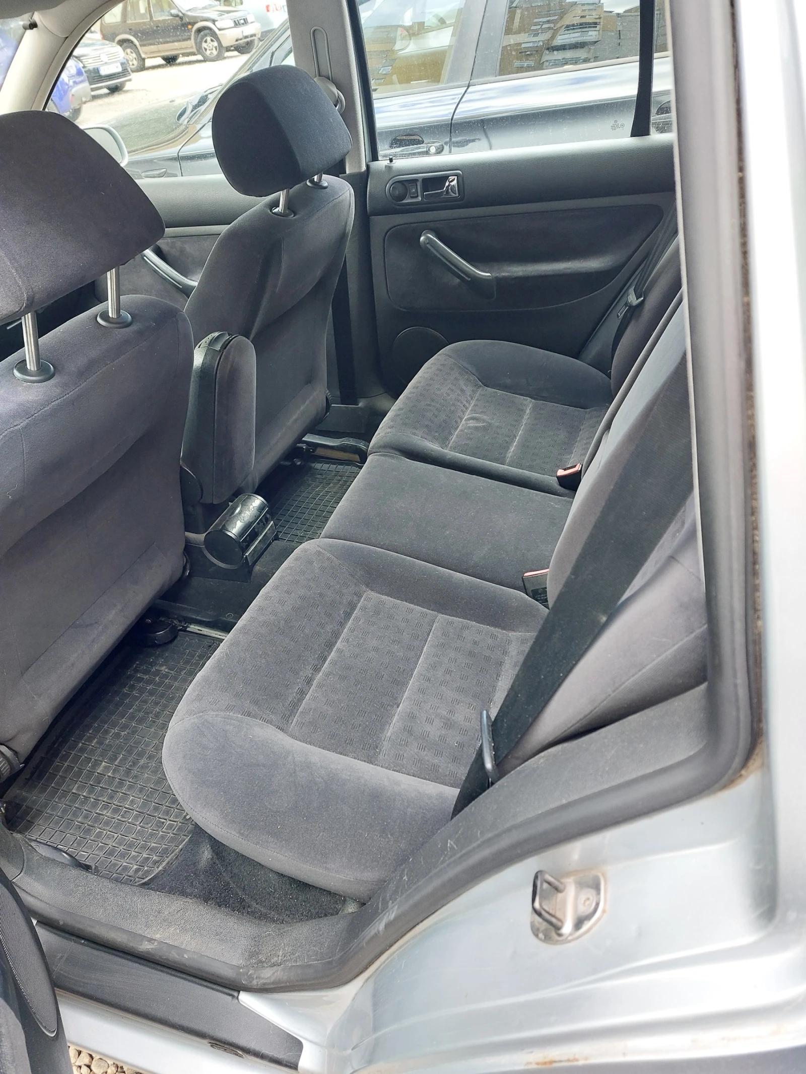 VW Golf Variant 1.9TDI, снимка 10 - Автомобили и джипове - 56256878