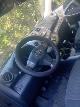 Toyota Rav4 2.2 D-4D, снимка 13