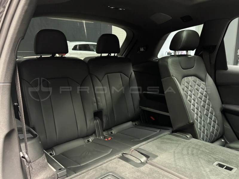 Audi SQ7 Quattro B&O* Vent* 360* Pano* Matrix 7 seats , снимка 11 - Автомобили и джипове - 47190468