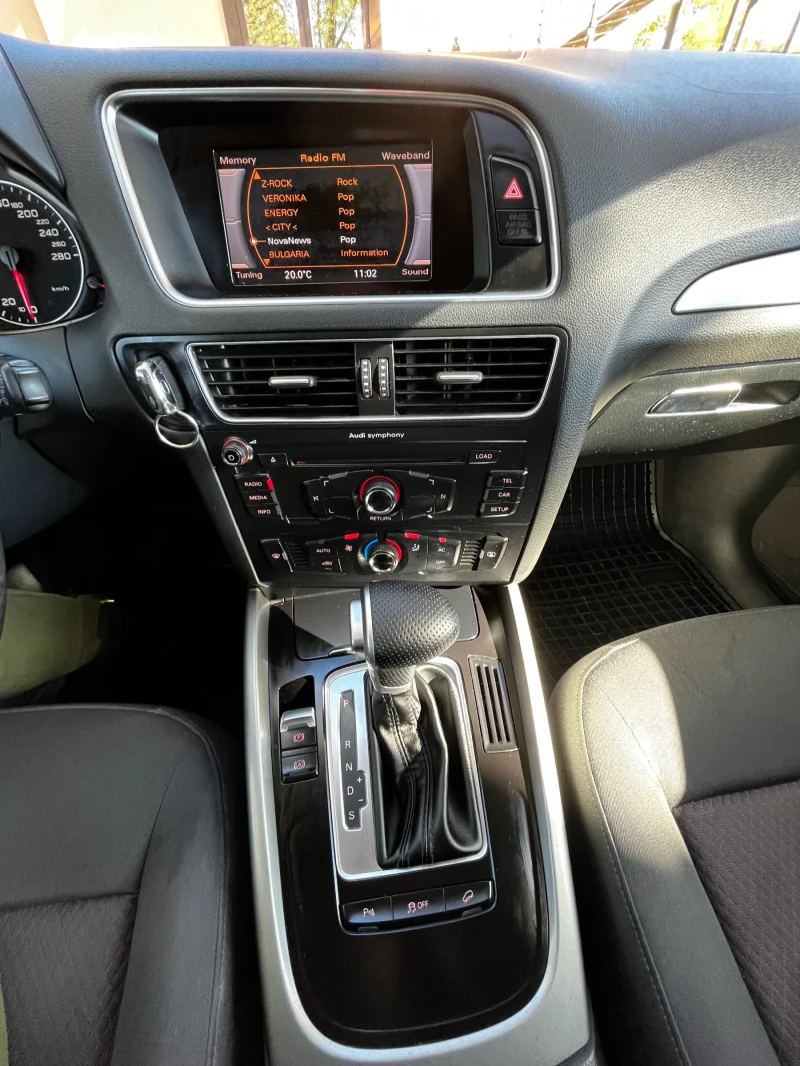 Audi Q5 2.0 170кс. 2011г., снимка 11 - Автомобили и джипове - 48156604