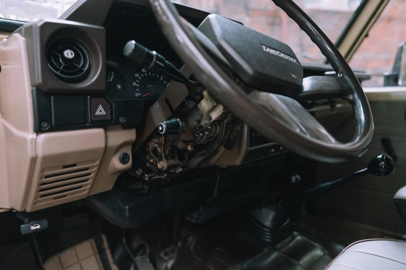 Toyota Land cruiser BJ73 24V Heavy Duty, снимка 8 - Автомобили и джипове - 51284439