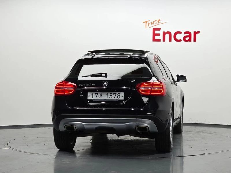 Mercedes-Benz GLA GLA200 d| 136к.с.| ВКЛ.ТЕХНОТЕСТ, снимка 4 - Автомобили и джипове - 55222032