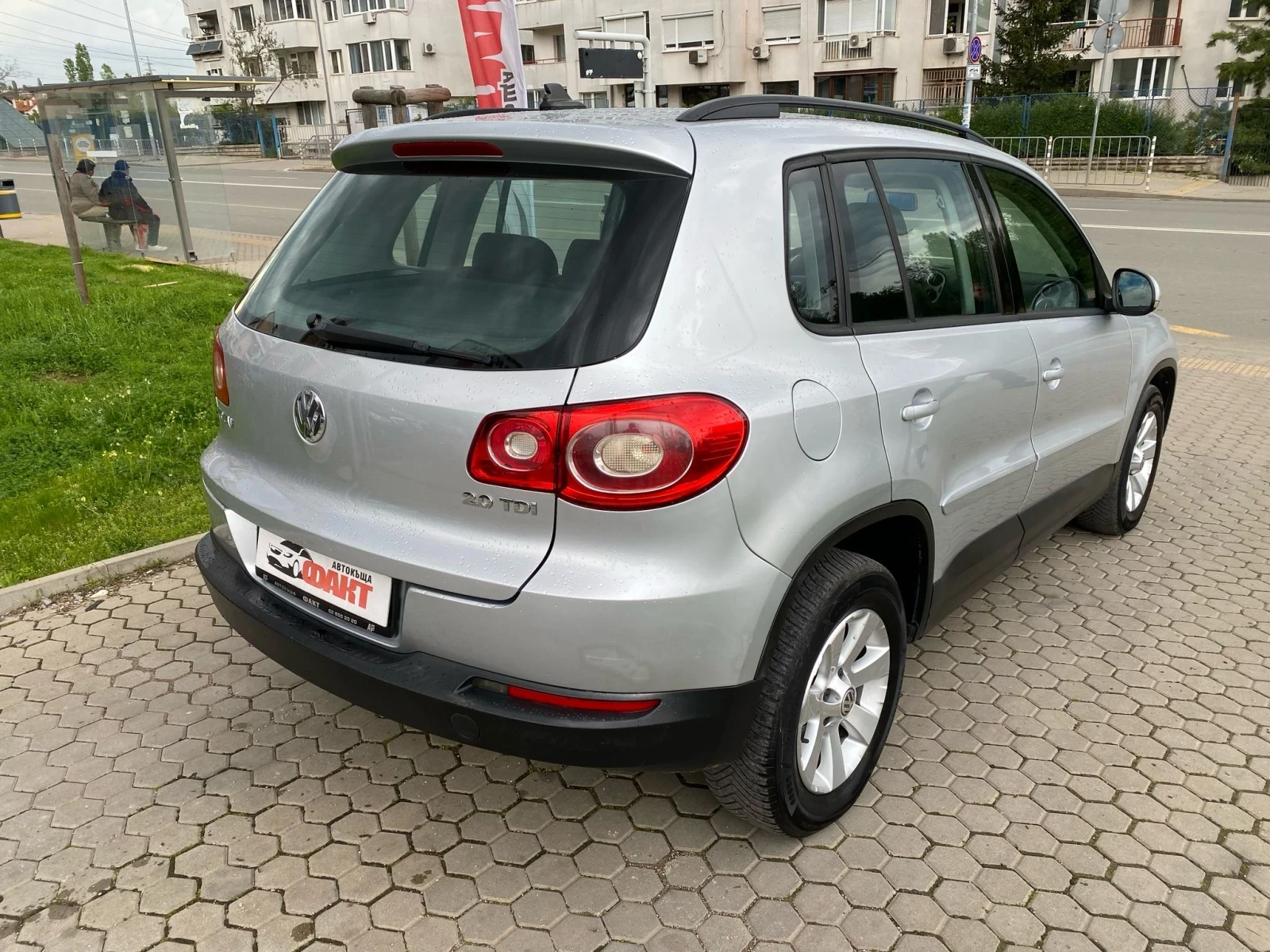 VW Tiguan 2.0TDi/4х4/РЕАЛНИ КМ ! ! !  - изображение 4