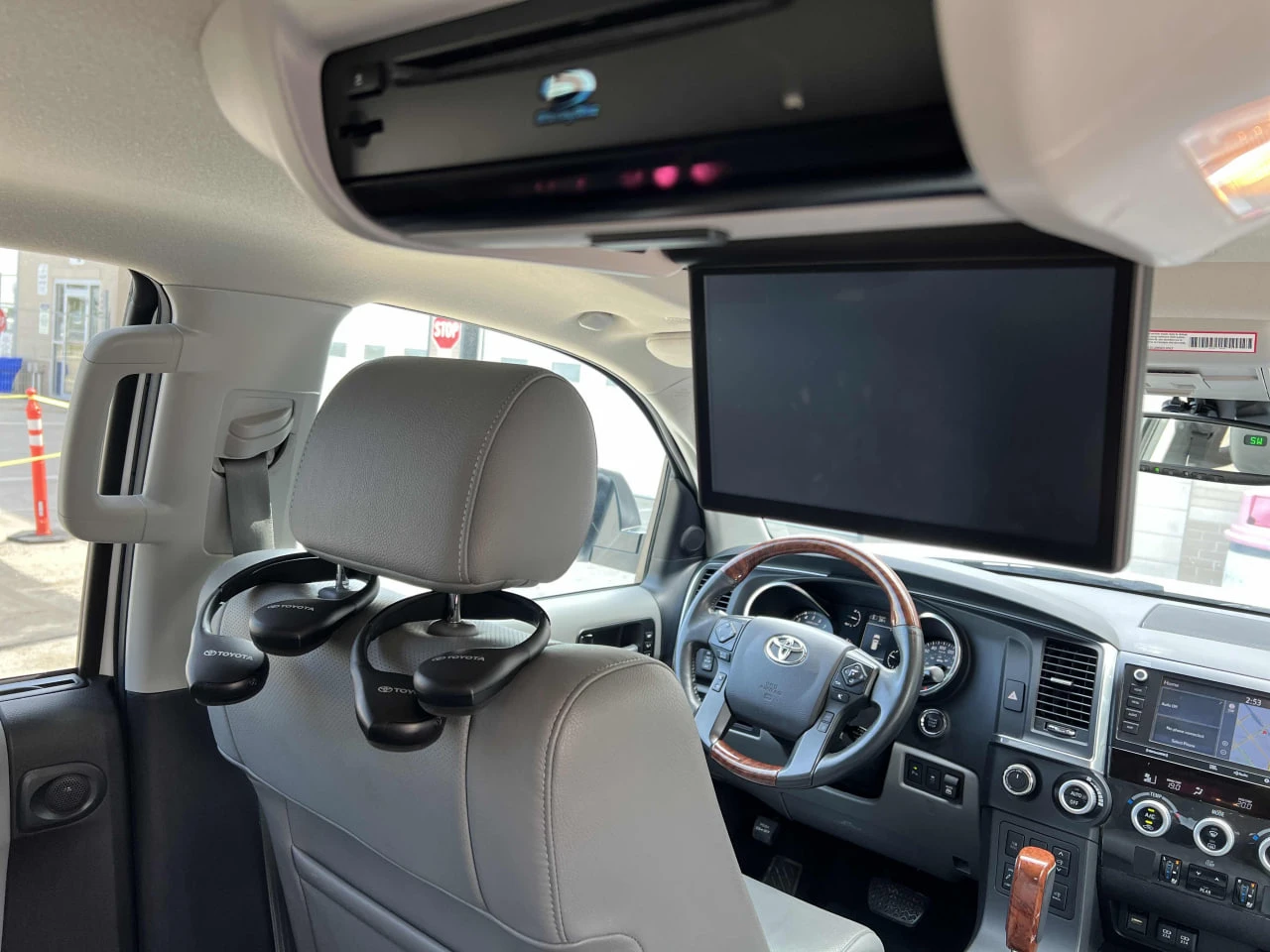 Toyota Sequoia 2021 PLATINUM * БЕЗ ПЪРВОНАЧАЛНА ВНОСКА*  - изображение 10