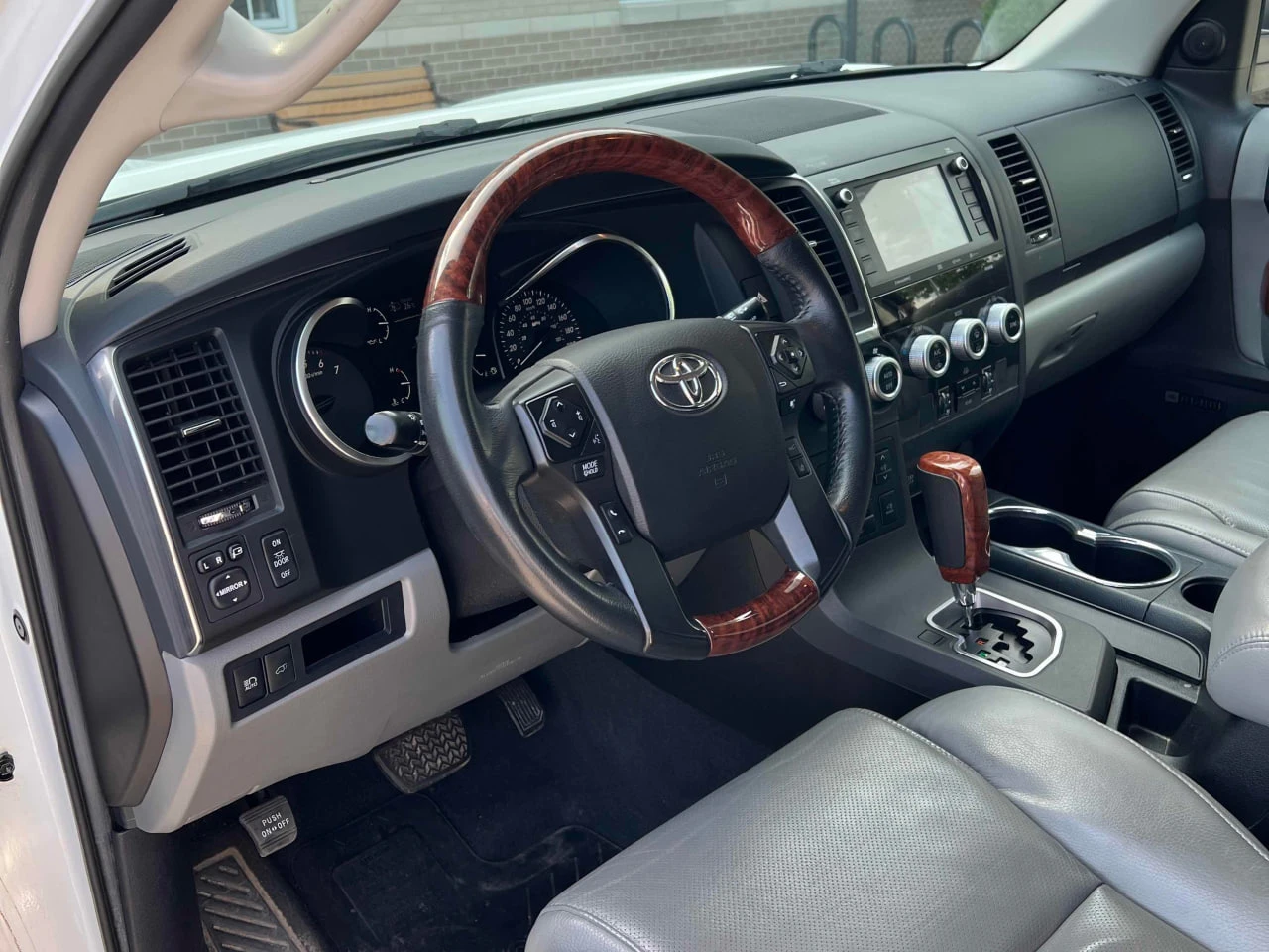 Toyota Sequoia 2021 PLATINUM * БЕЗ ПЪРВОНАЧАЛНА ВНОСКА*  - изображение 7