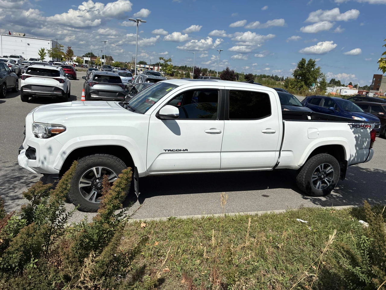 Toyota Tacoma 2017 4WD Double Cab* БЕЗ ПЪРВОНАЧАЛНА ВНОСКА*      - изображение 3