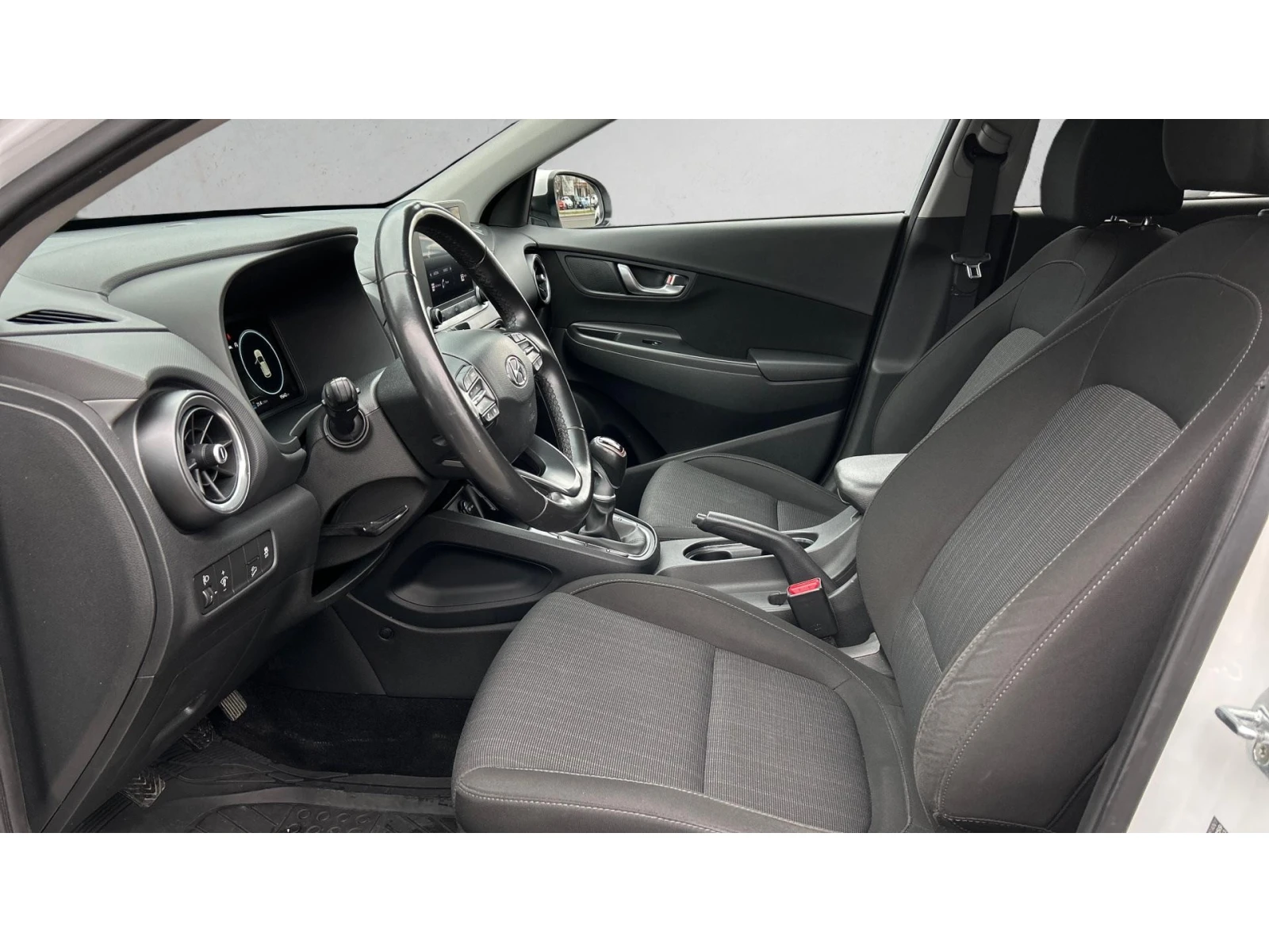 Hyundai Kona 1. 0T-GDI , ������� ������ �� 170   | Mobile.bg � ����������� 12