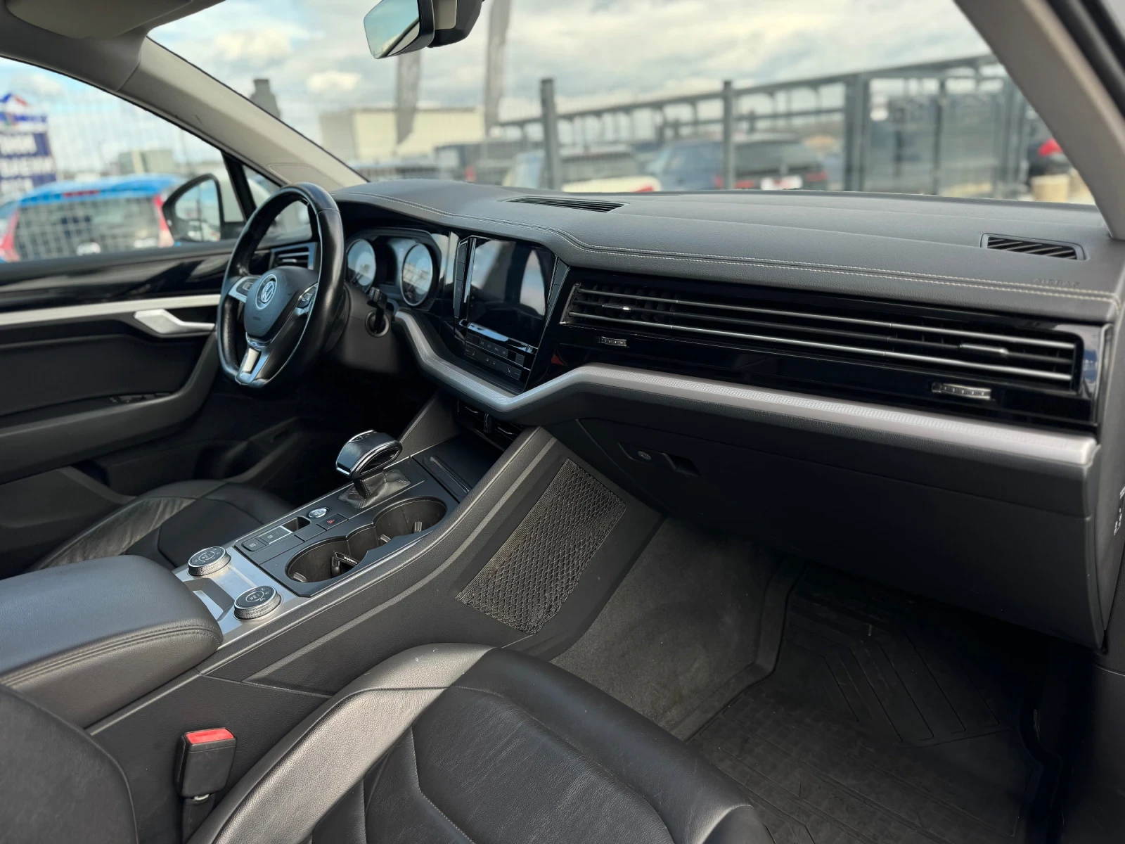 VW Touareg 3.0TDI | Mobile.bg � ����������� 12