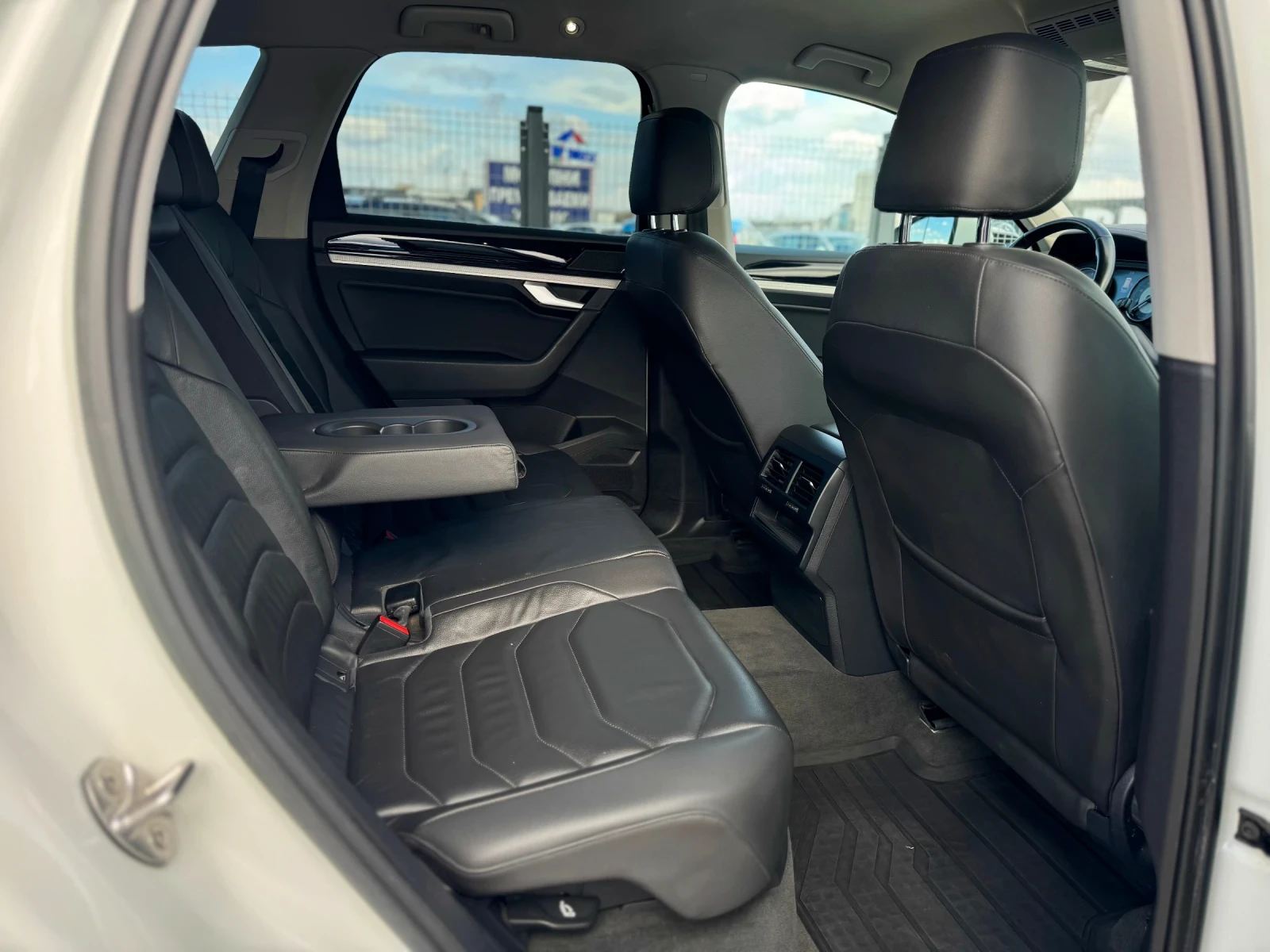 VW Touareg 3.0TDI | Mobile.bg � ����������� 11