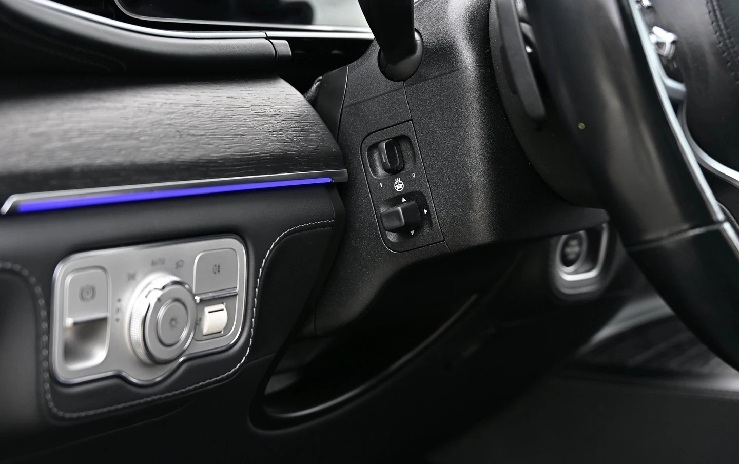 Mercedes-Benz GLE 350 e 4MATIC Coupe AMG-Line - изображение 8