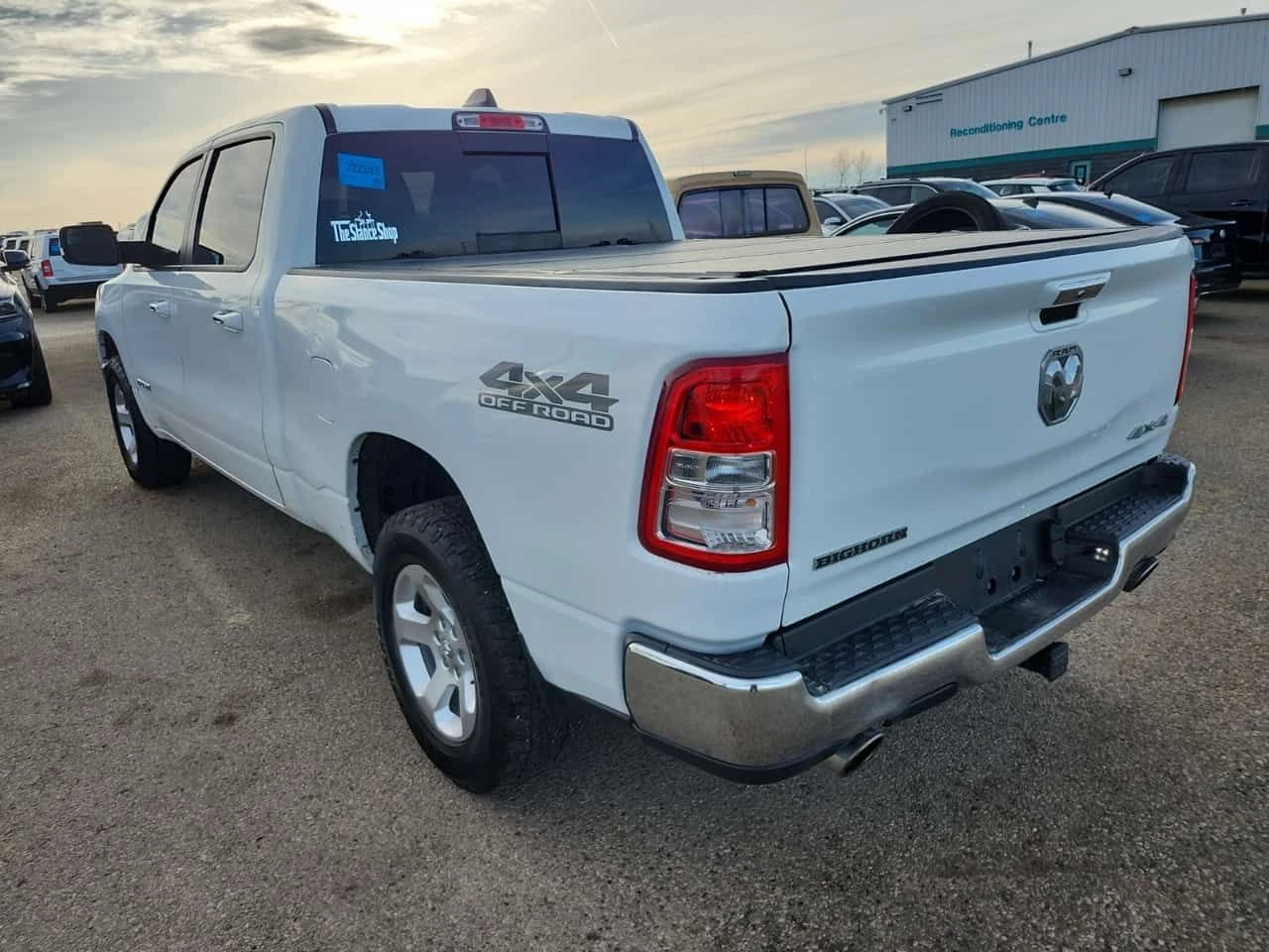 Dodge RAM 1500 BIG HORN * 5.7* ЛИЦЕНЗИРАН ПРОДАВАЧ* , снимка 4 - Автомобили и джипове - 54412511