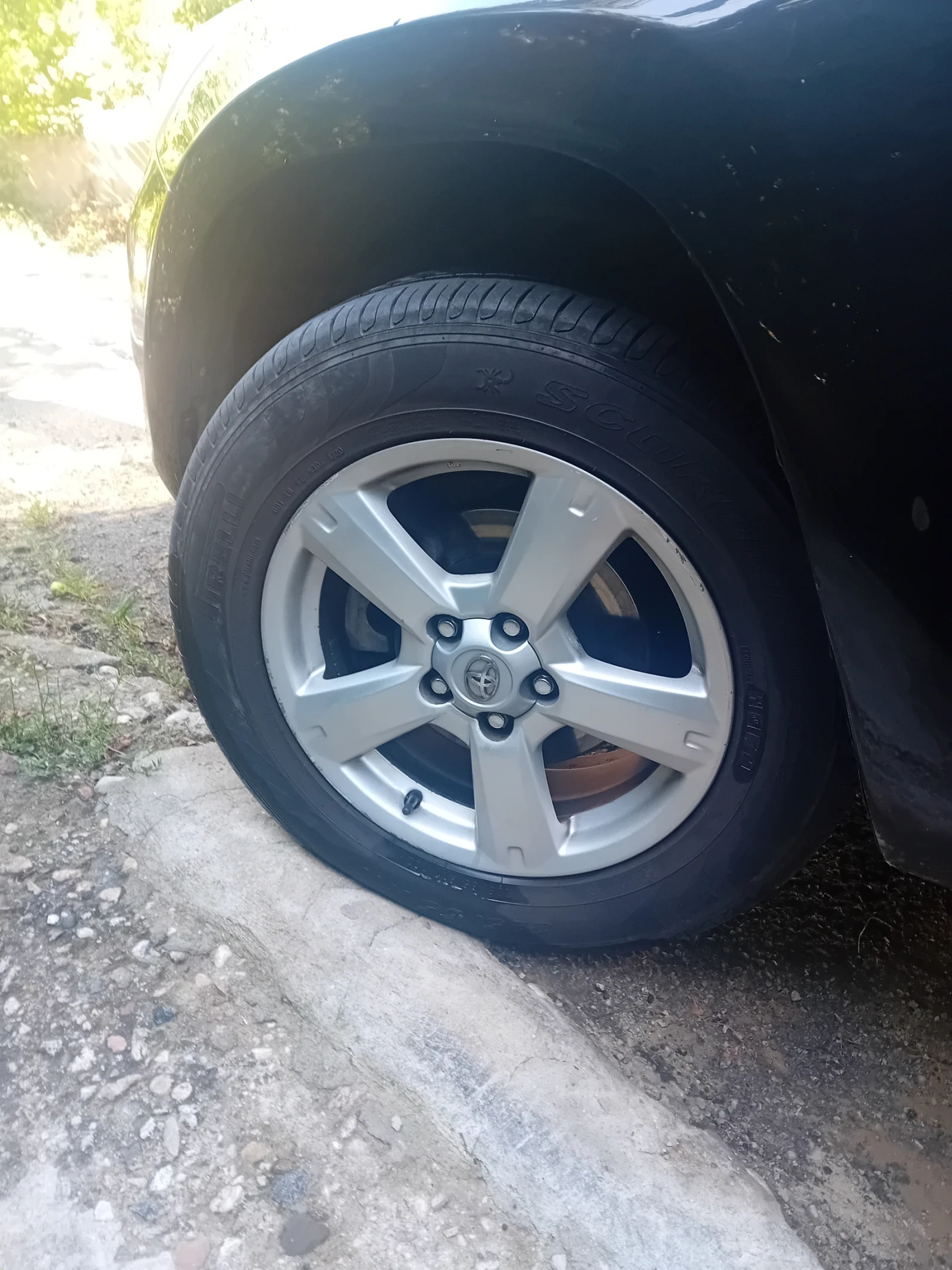 Toyota Rav4 2.2 D-4D, снимка 14 - Автомобили и джипове - 55680244