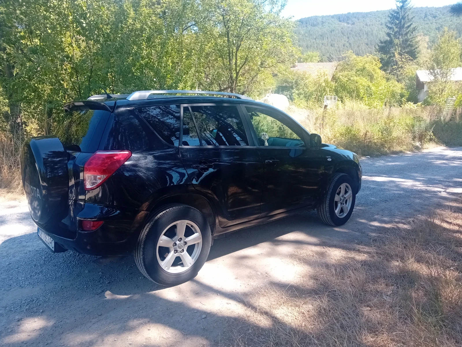 Toyota Rav4 2.2 D-4D, снимка 4 - Автомобили и джипове - 55680244