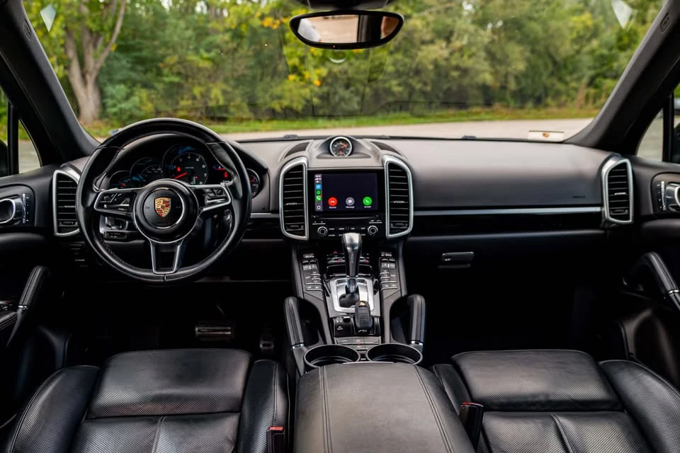 Porsche Cayenne 3.6 V6 300 к.с./Ревизиран двигател/Сменени вериги, снимка 8 - Автомобили и джипове - 55858003
