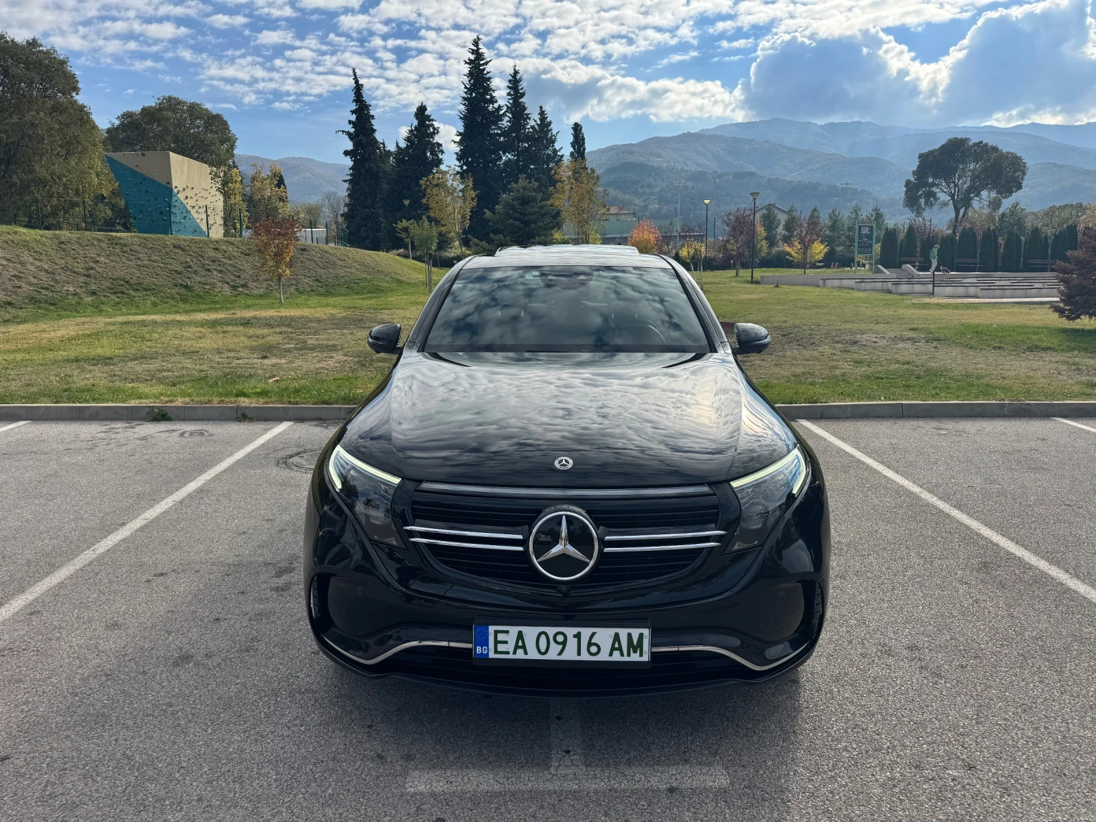 Mercedes-Benz EQC 400 AMG* FULL* BURMESTER* PANORAMA* HEADUP* ГАРАНЦ