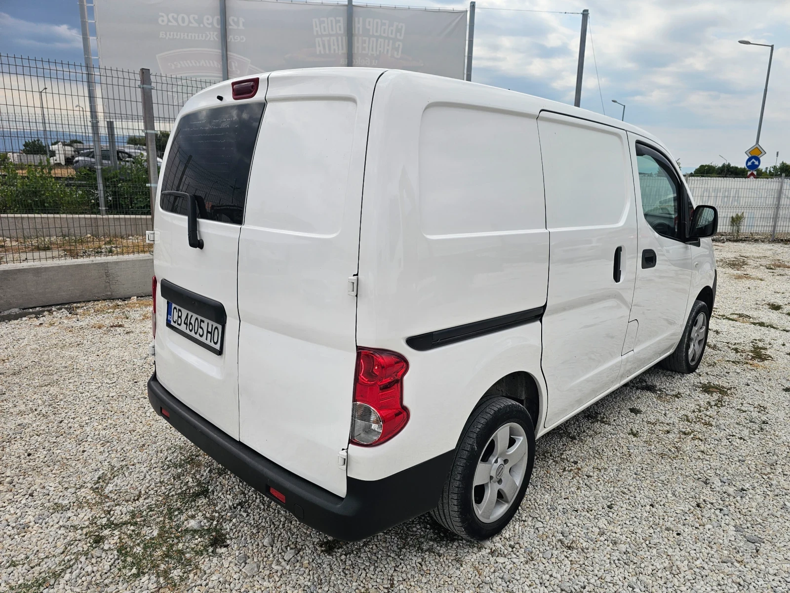 Nissan NV200 1.5DCI/КАМЕРА/АНДРОИД/ПЕРФЕКТЕН, снимка 5 - Бусове и автобуси - 56163239