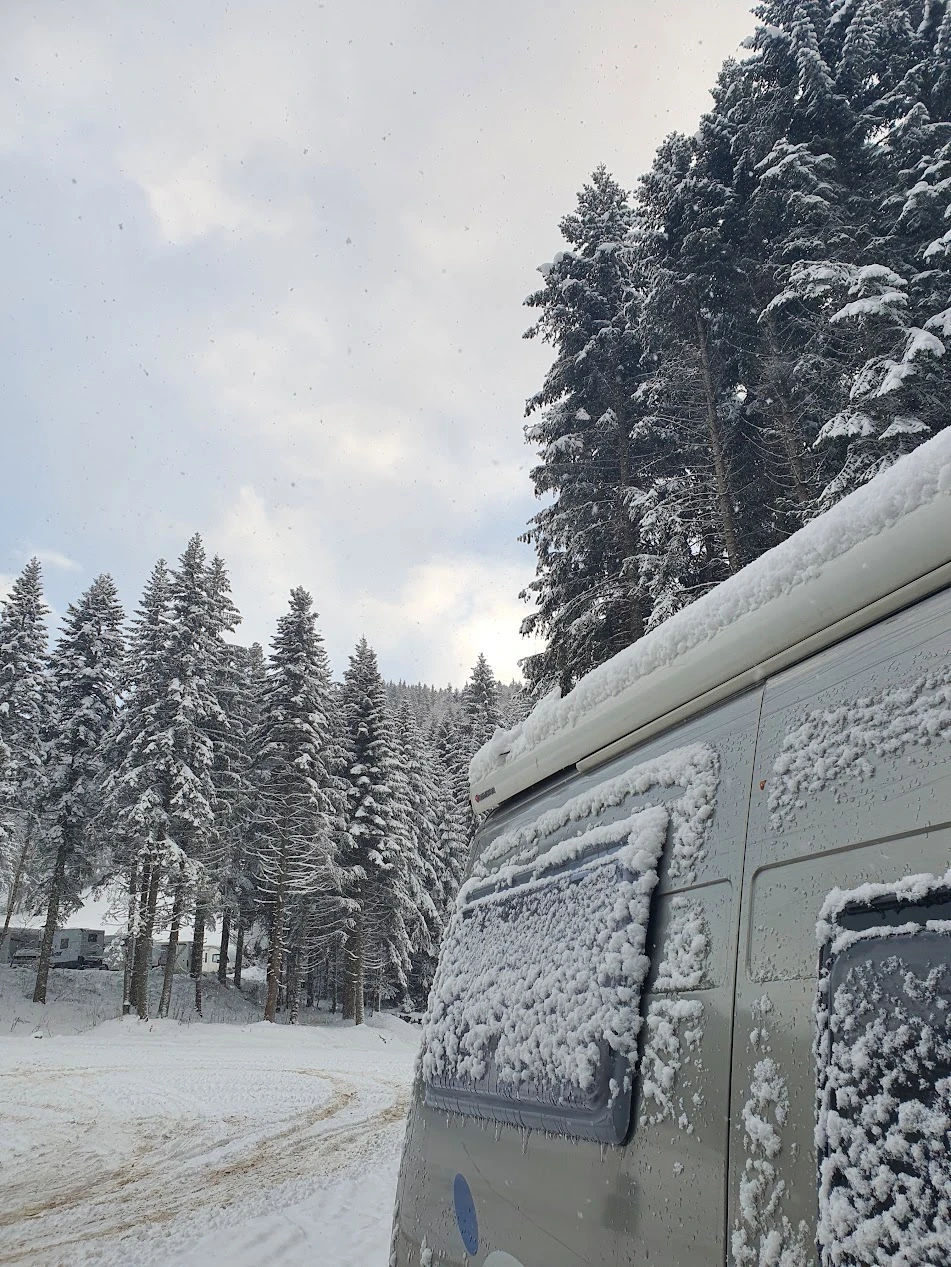 Кемпер Fiat Adria, снимка 2 - Каравани и кемпери - 55692022