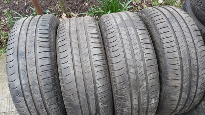 Гуми Летни 225/60R16, снимка 2 - Гуми и джанти - 27967487