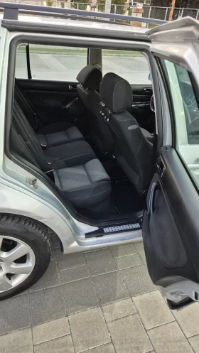 VW Golf 1.6i 101k. Автоматик, снимка 9