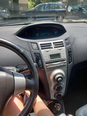 Обява за продажба на Toyota Yaris ~7 500 лв. - изображение 5