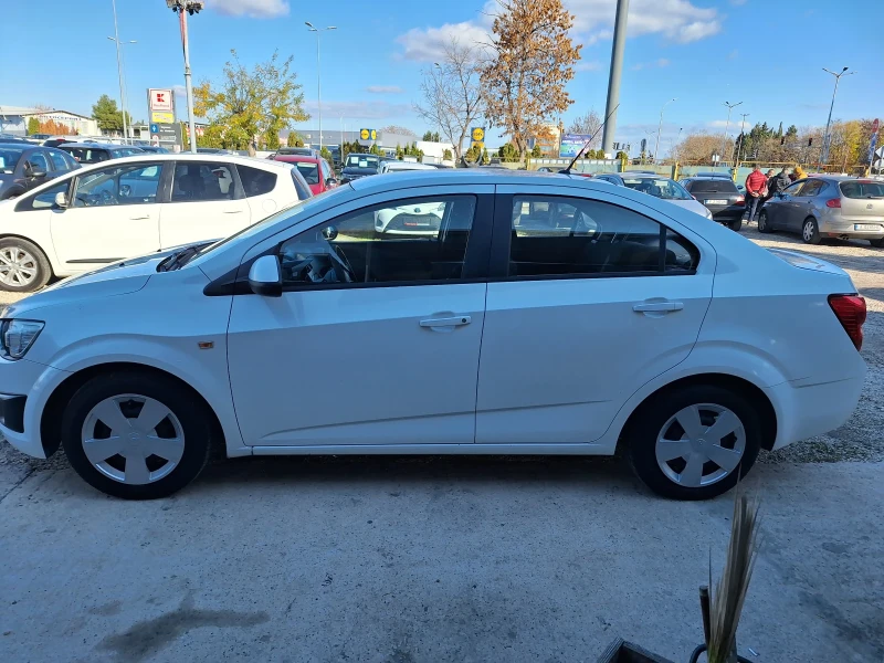 Chevrolet Aveo 1.4 automat, снимка 6 - Автомобили и джипове - 48108103